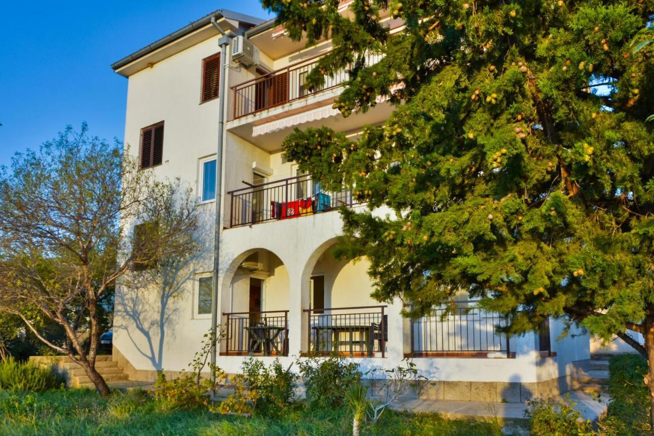 Apartments With A Parking Space Senj - 11520 المظهر الخارجي الصورة