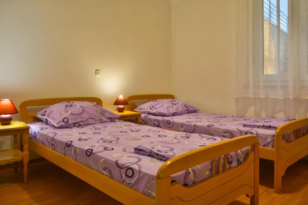 Apartments With A Parking Space Senj - 11520 المظهر الخارجي الصورة