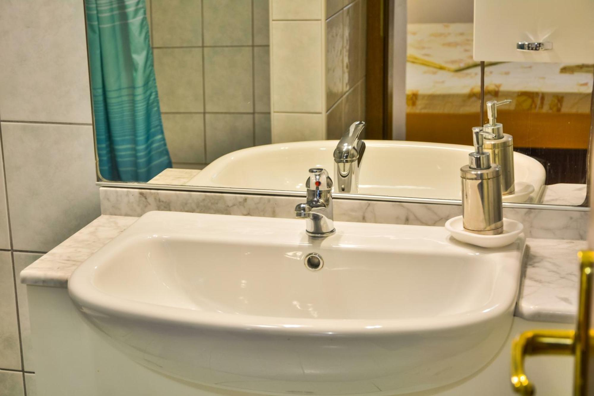 Apartments With A Parking Space Senj - 11520 الغرفة الصورة
